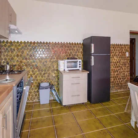 Pet Friendly Apartment In Furiani *
